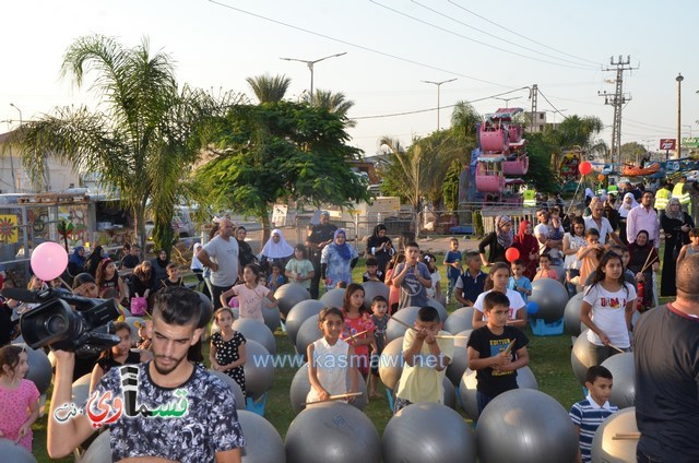   فيديو : اطفال كفرقاسم  احلى عمو عادل في الدنيا  والرئيس  بسمة على وجه طفل ترضيني ودعاء ام يكفيني وسنبقى نعمل من اجل اطفالنا 